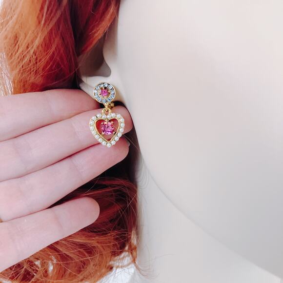 Vintage Y2K Gold Tone Heart Clip On Earrings Pink Blue Rhinestone Faux Pearl - Picture 3 of 12